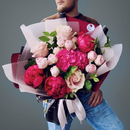 Доставка цветов в Тюмени, купить букет роз на заказ с доставкой недорого