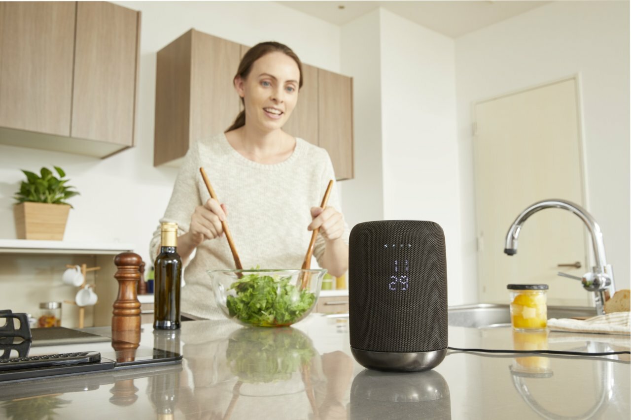 Окунитесь в будущее: Улучшите работу вашей кухни с помощью голосового помощника