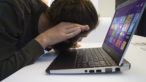 Ноутбук шумить навіть у браузері? Пояснюємо, які причини викликають шум і як це виправити. Поради від техно рум. ноутбук шумить, ноутбук гріється, чому шумить ноутбук, шум вентилятора ноутбук, техно рум ноутбук ремонт